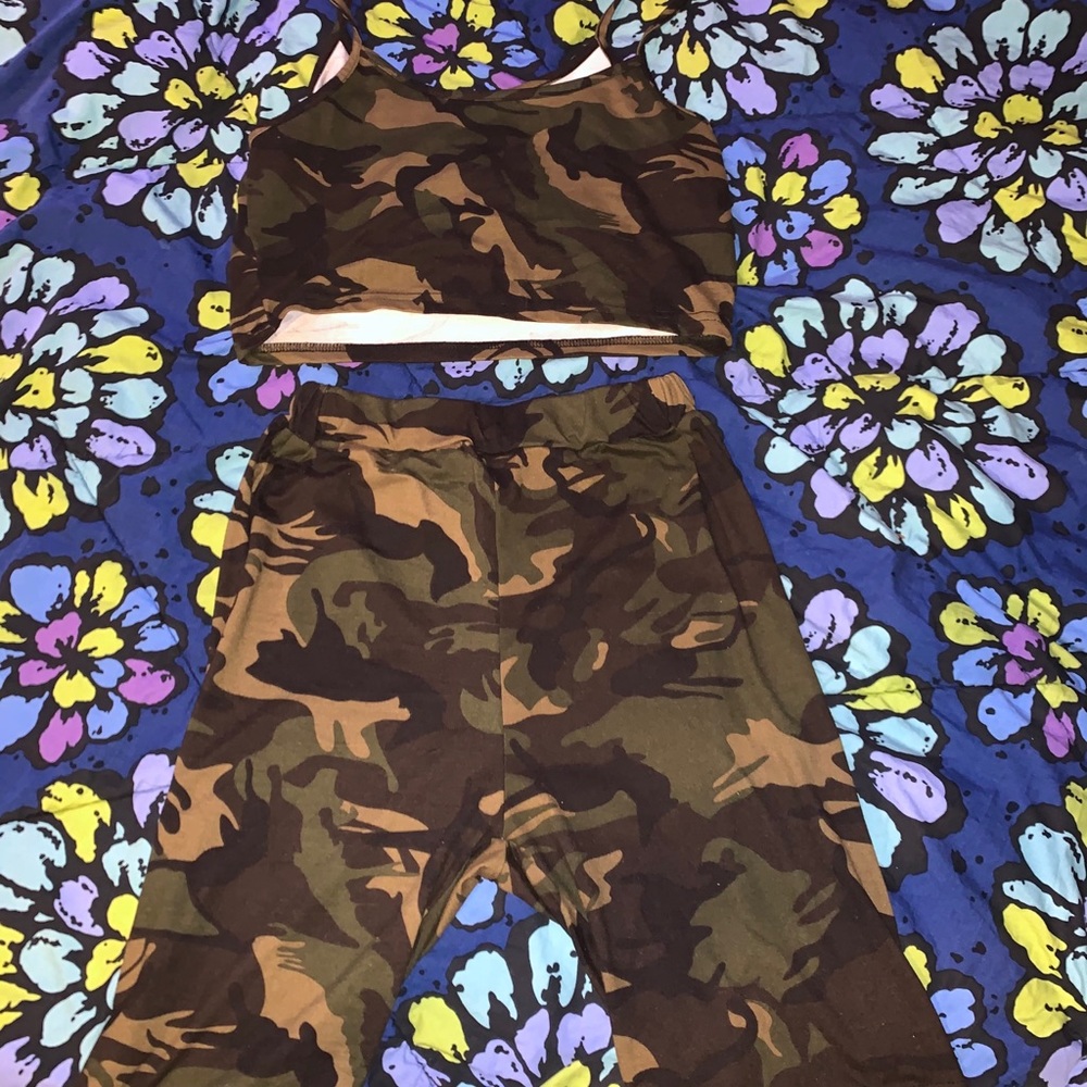 women’s camo biker set